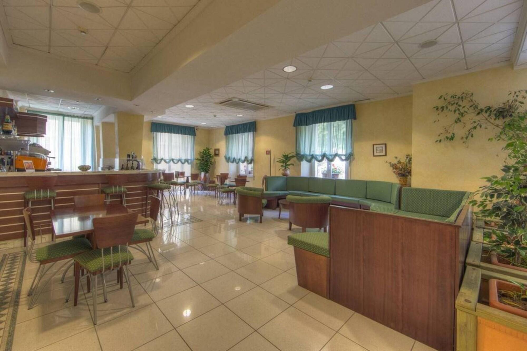 Bar/Salón Hotel Mizar