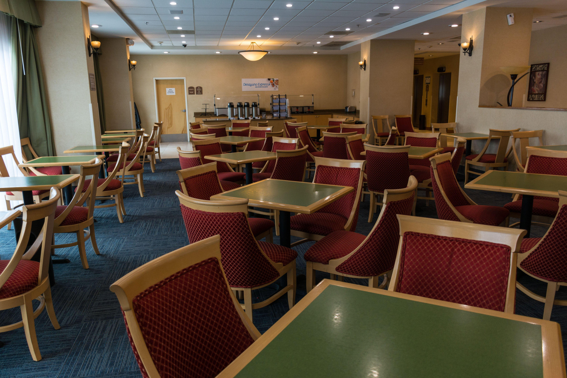Restaurant Holiday Inn Express Saltillo Zona Aeropuerto by IHG