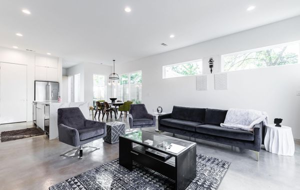 Spacious Brand New Connected Double Townhomes - Six Bedroom Villa, Sleeps 16