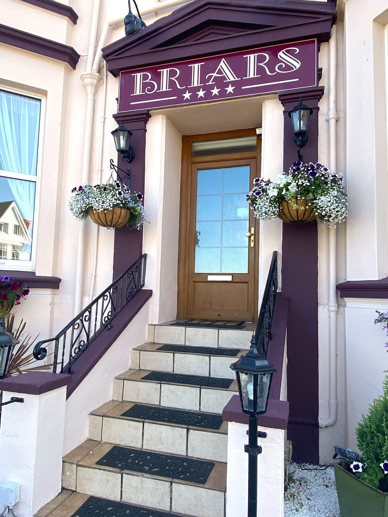 Vista Exterior The Briars