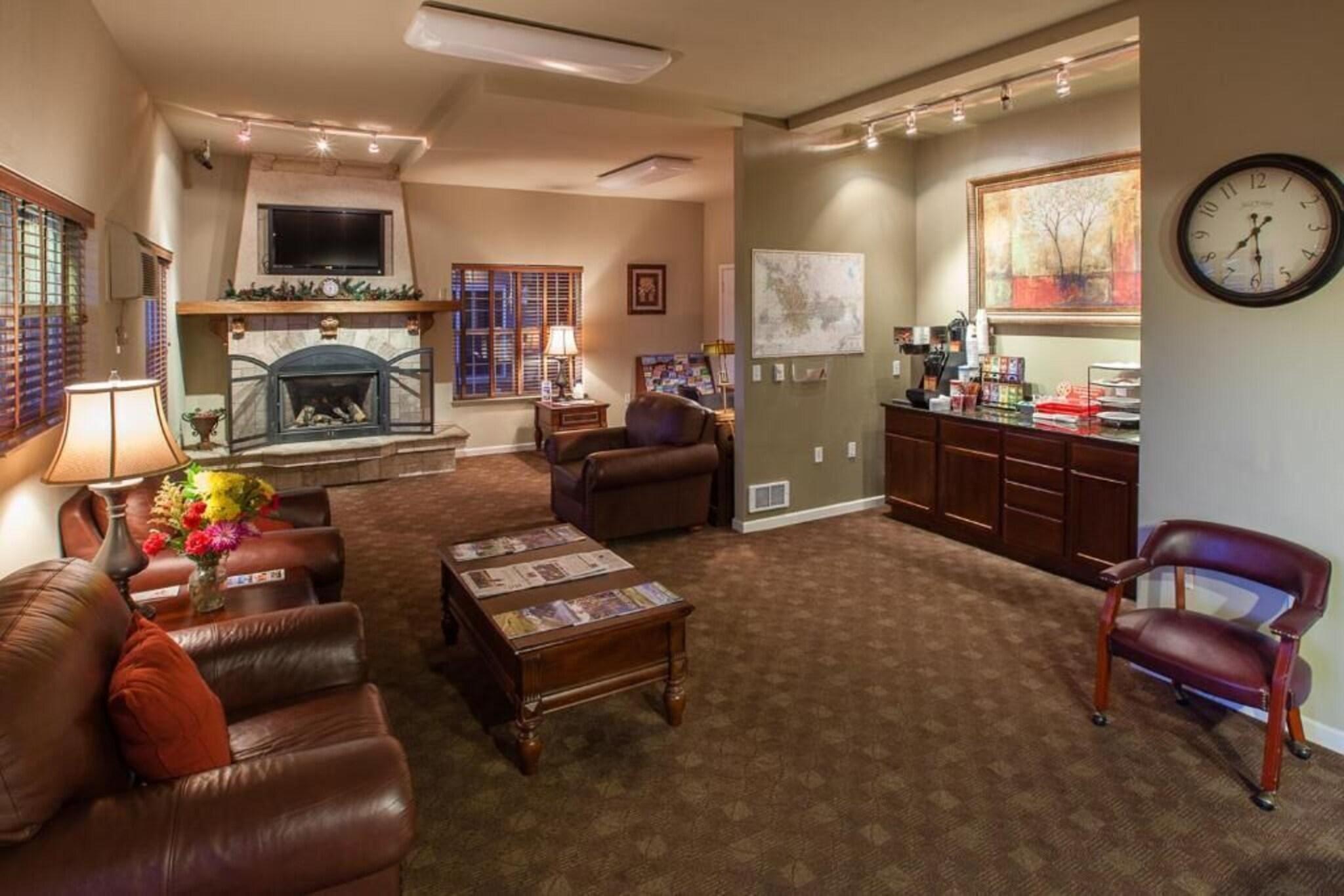 Vista Lobby Stratford Suites Inn