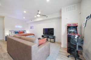 Alquiler Vacacional - Studio in SLC, Community Pool, Hot Tub, Gym! Arcade Machine! Coffee Station!