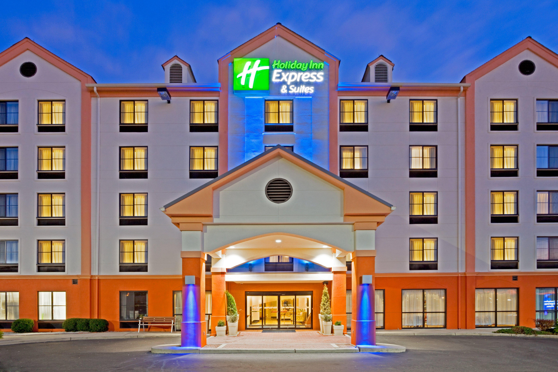 Vista Exterior Holiday Inn Express & Suites Meadowlands Area