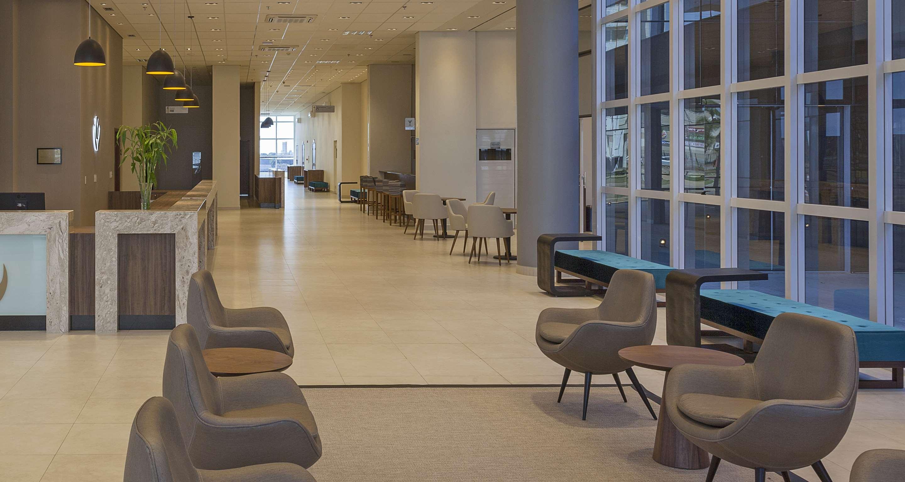 Vista Lobby Tulip Inn Sete Lagoas