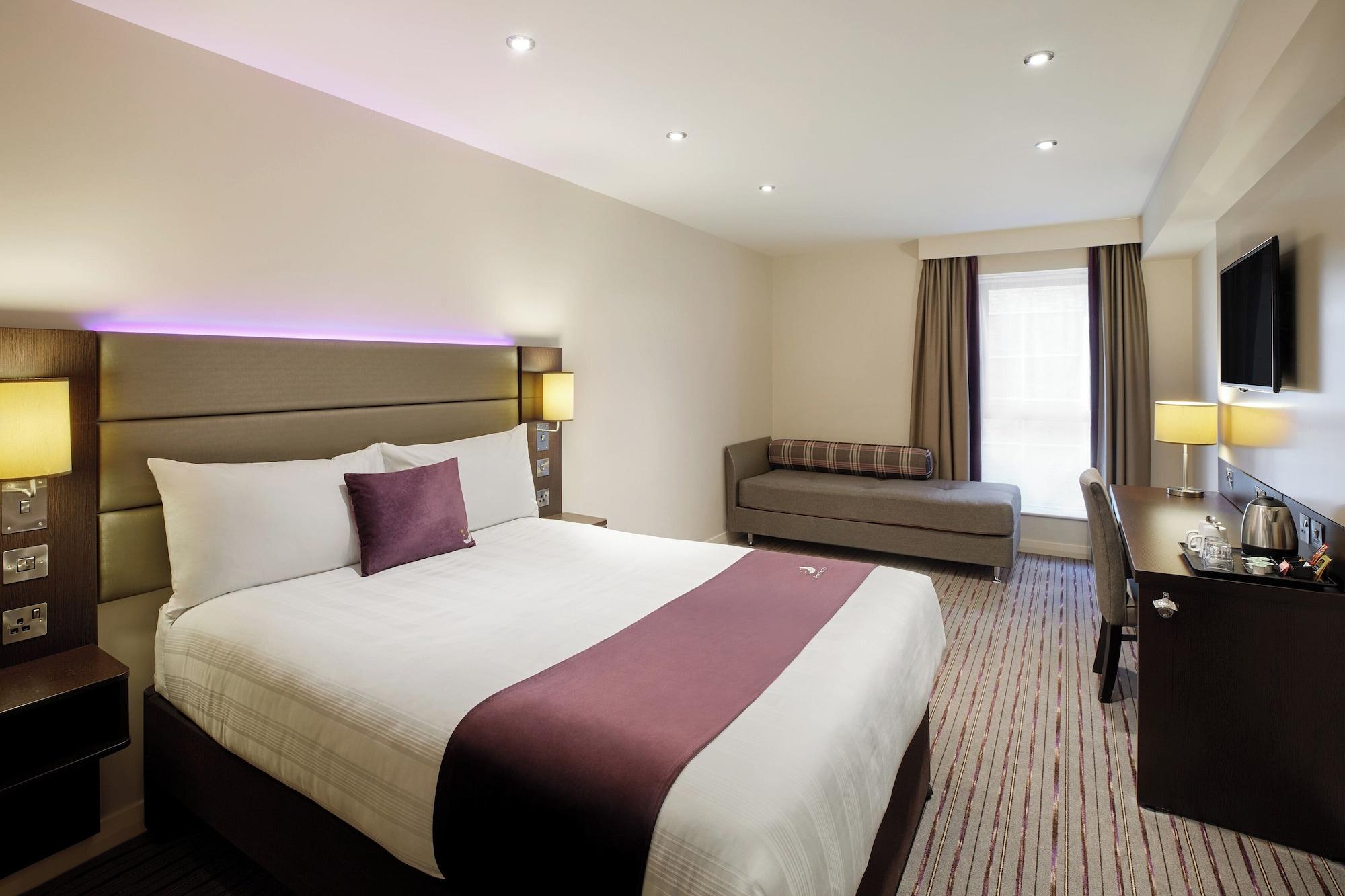 Varios Premier Inn Dublin Cc North Docklands