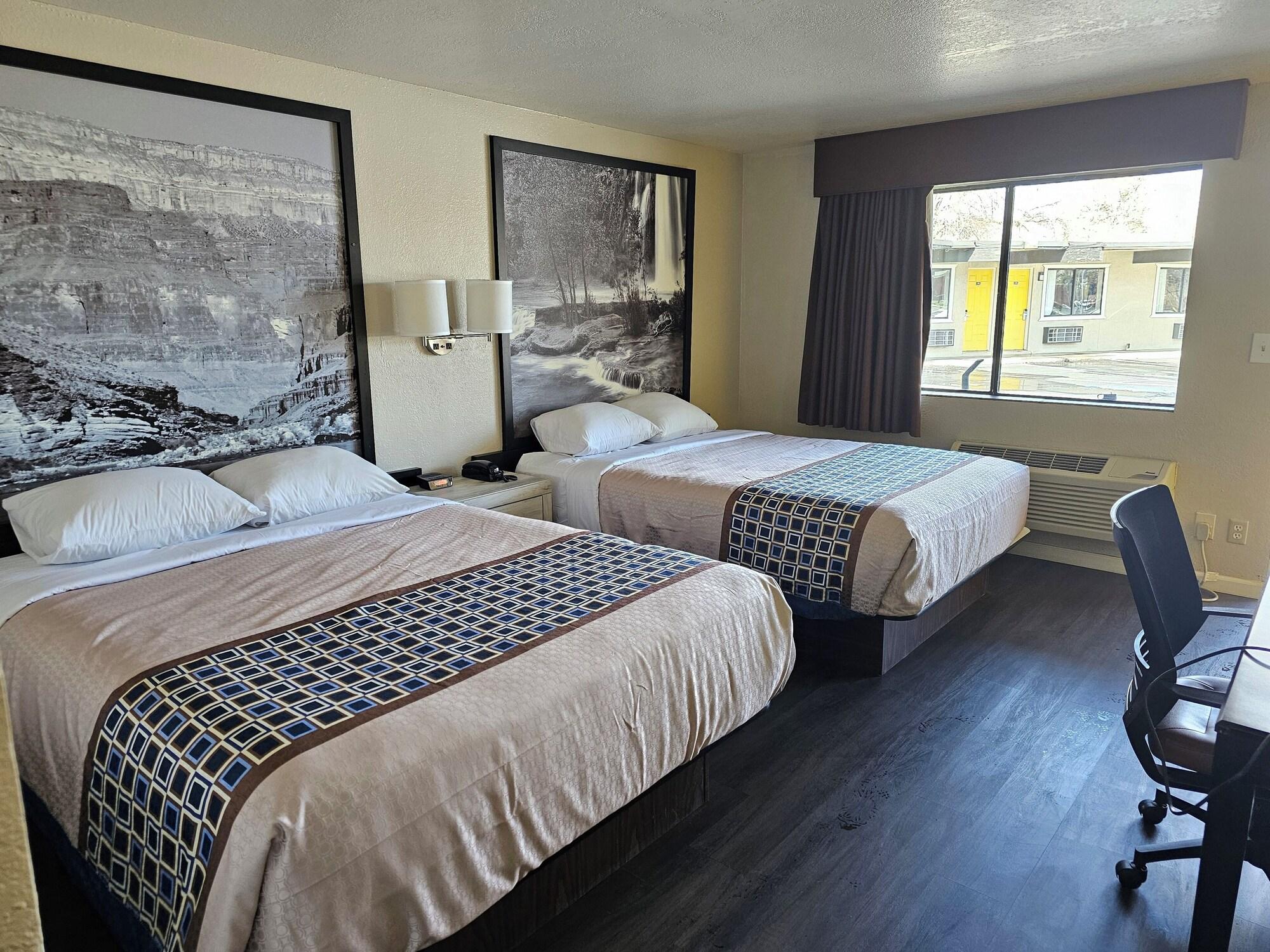 Varios Canyon Inn Motel
