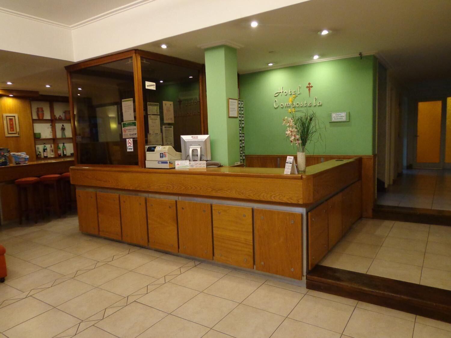 Vista Lobby Hotel Compostela