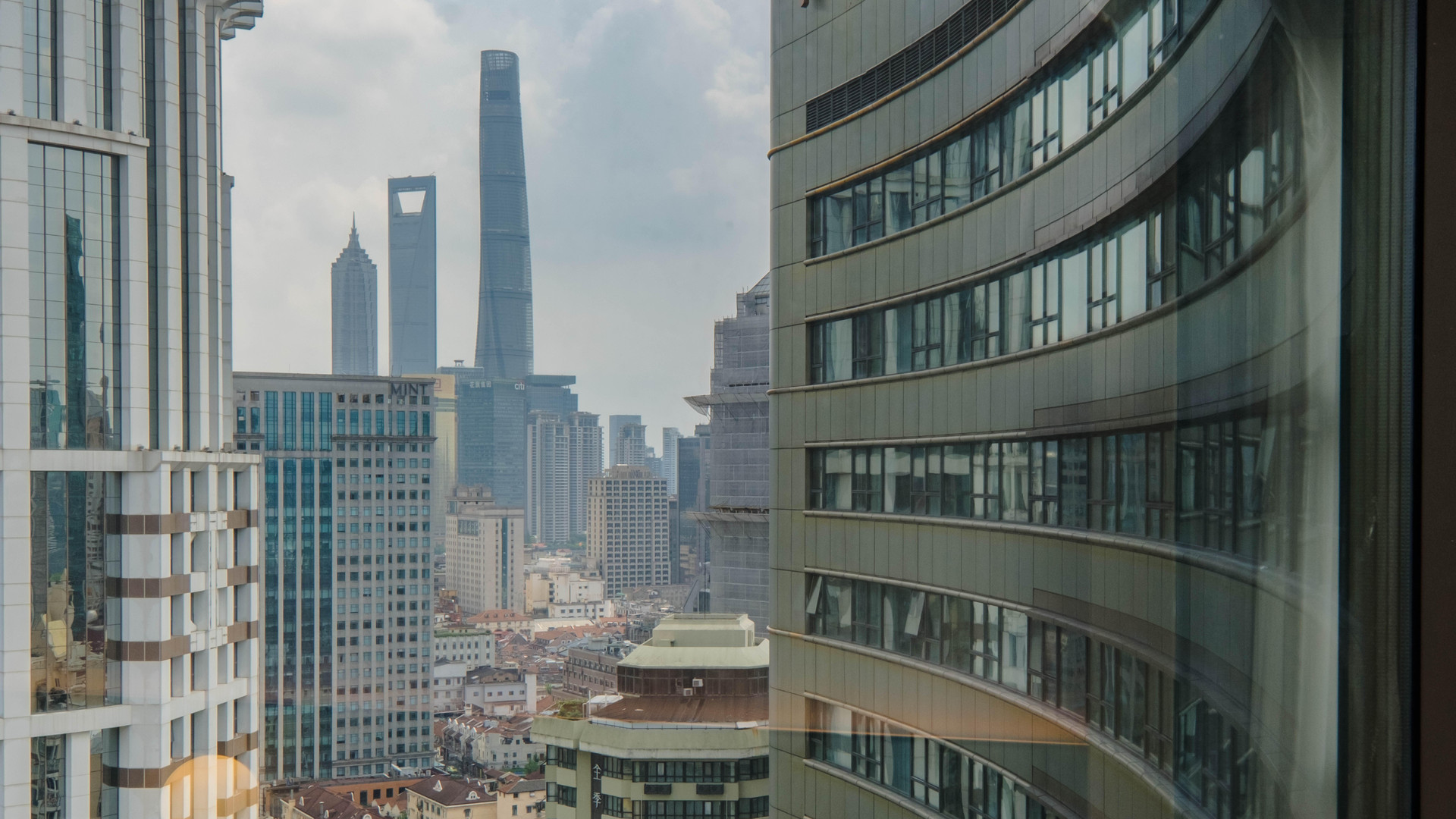 Vista Exterior Holiday Inn Shanghai Nanjing Road
