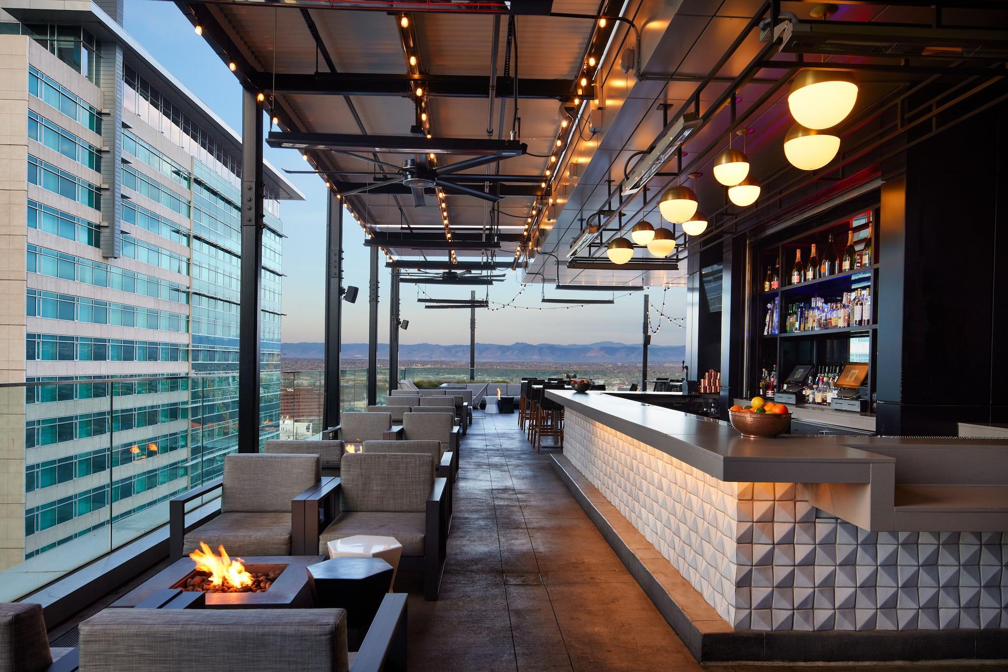 Restaurant AC Hotel by Marriott Denver Downtown