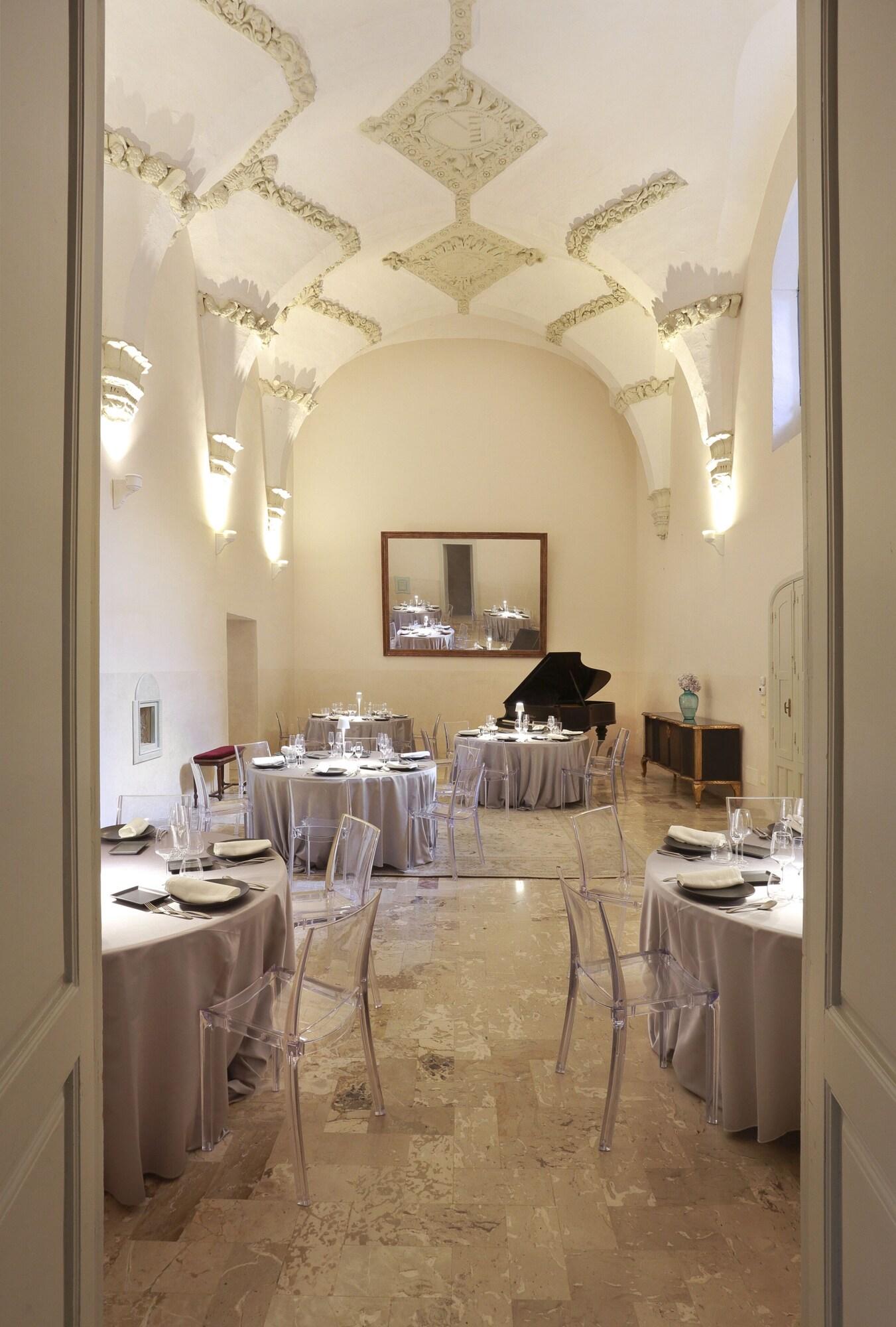 Salón de Baile Relais Monastero Santa Teresa