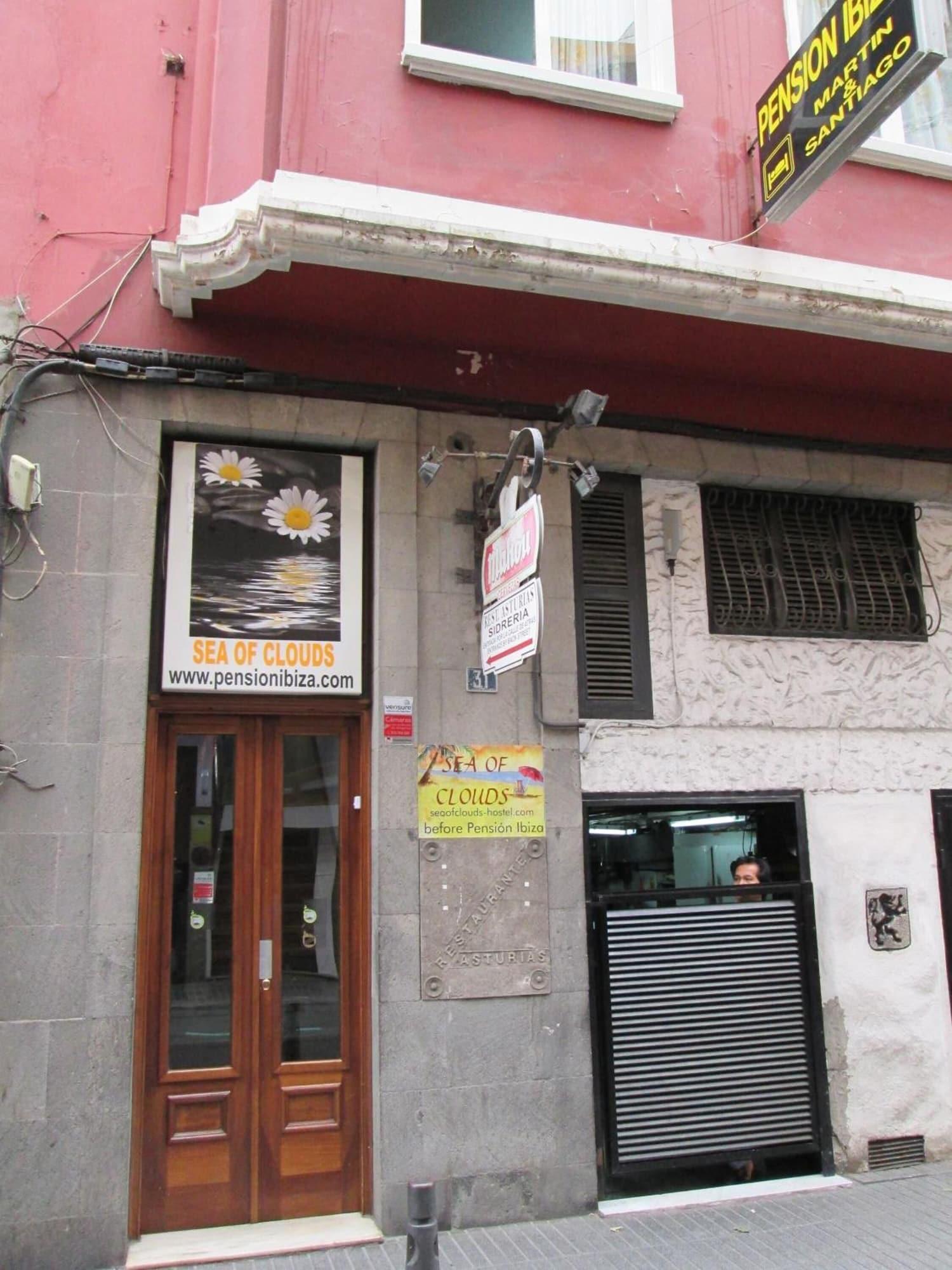 Vista Exterior Pensión Sea of Clouds