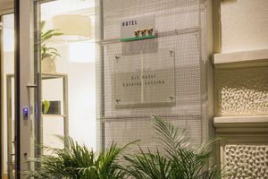 Alojamiento - Hotel Art