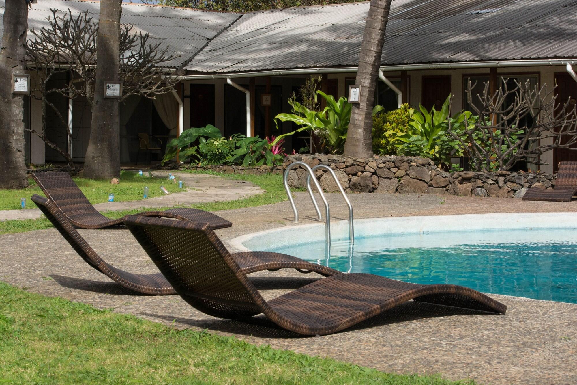 Varios Hotel Hotu Matua