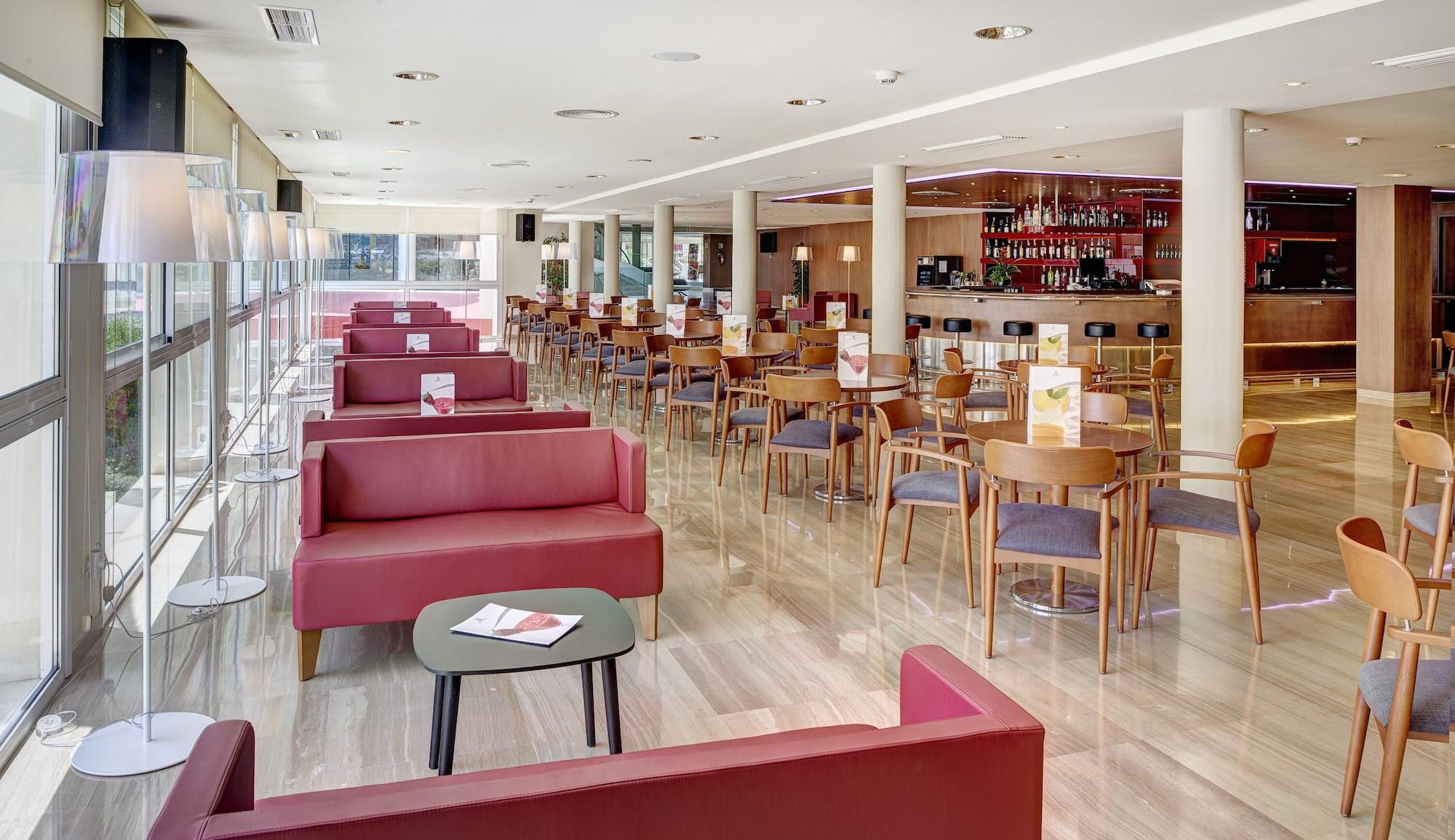 Bar/Salón Hipotels Coma Gran Aparthotel