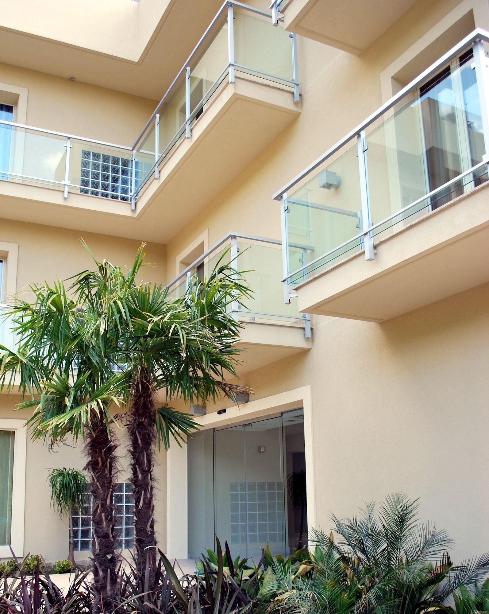 Vista Exterior Sant'Alphio Palace