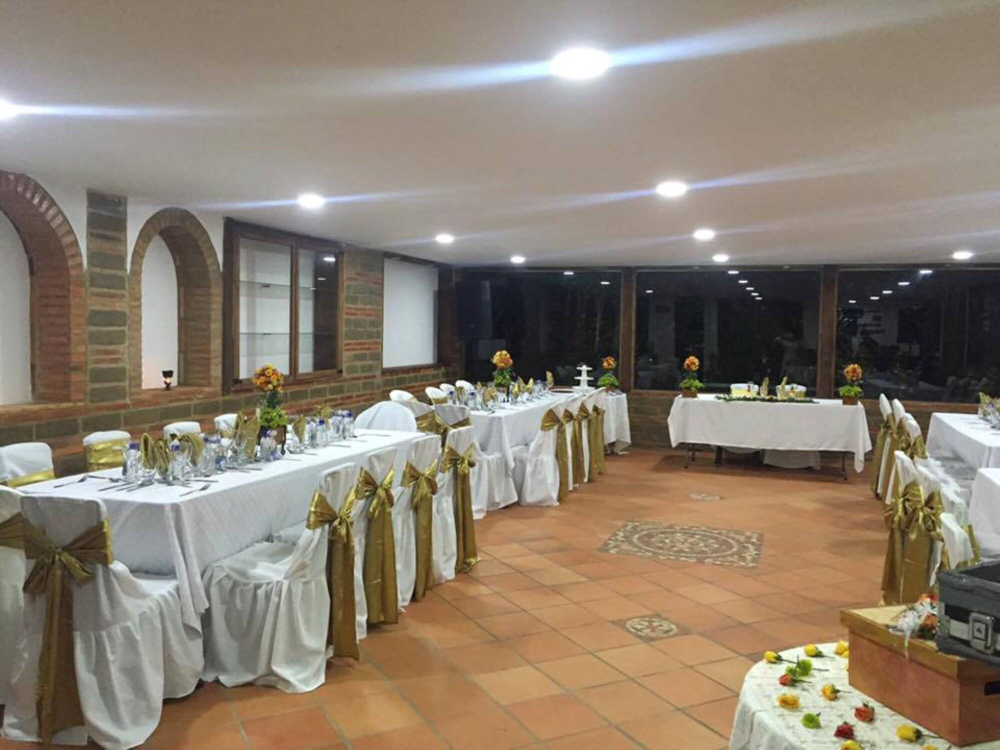 Restaurant Hotel Campestre La Periquera