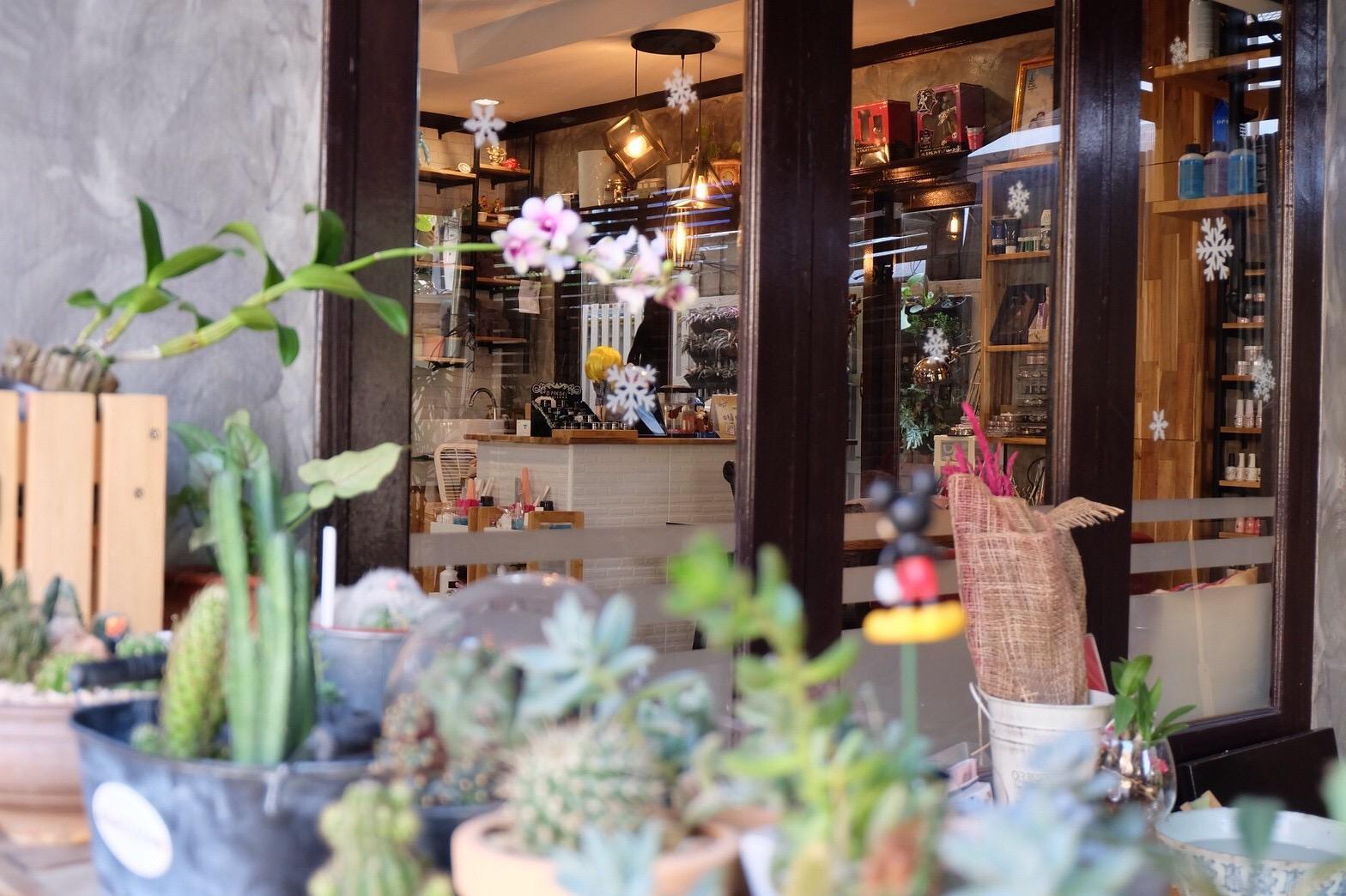 Vista Exterior I-House Chiangrai