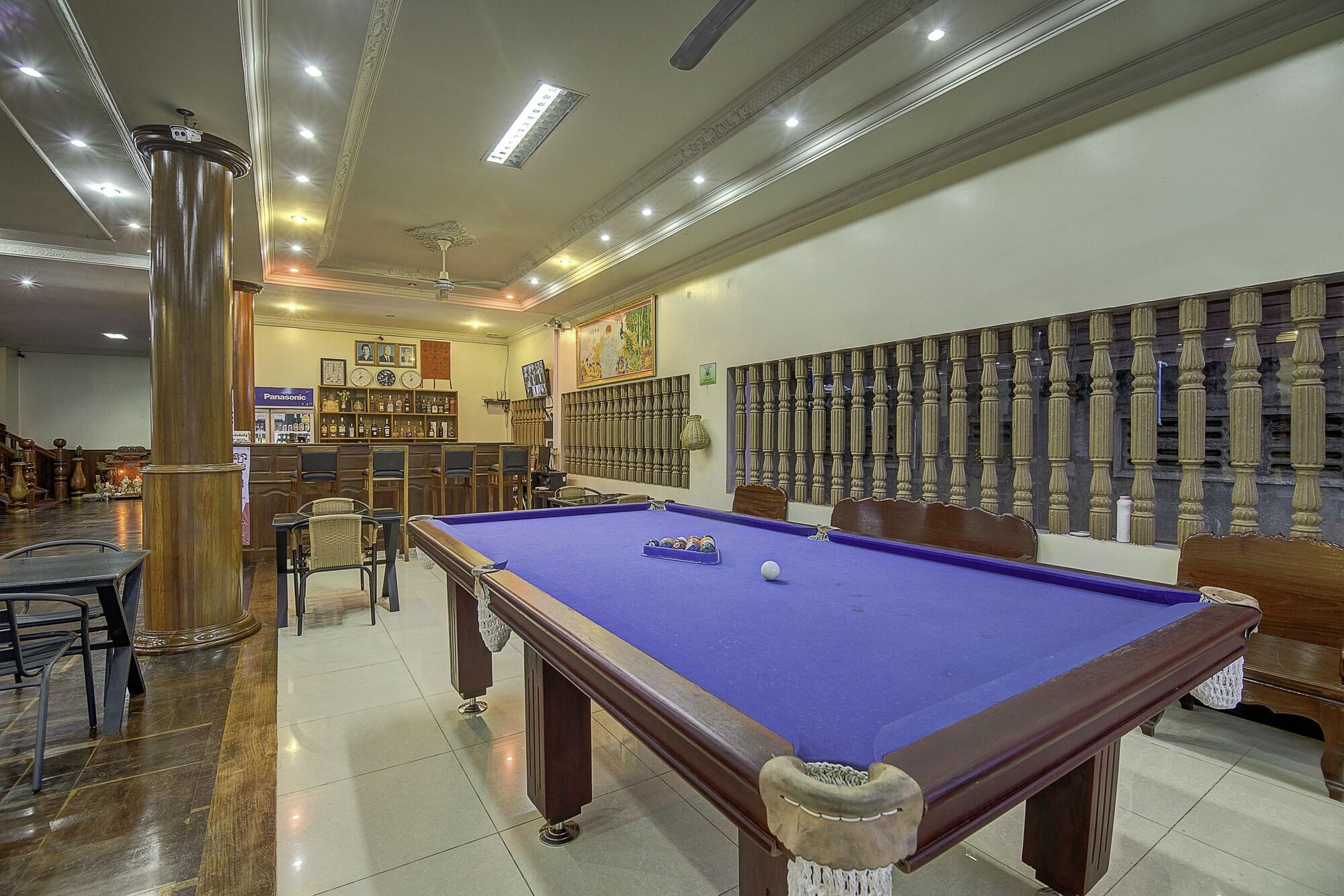 Bar/Salón DV Angkor Villa