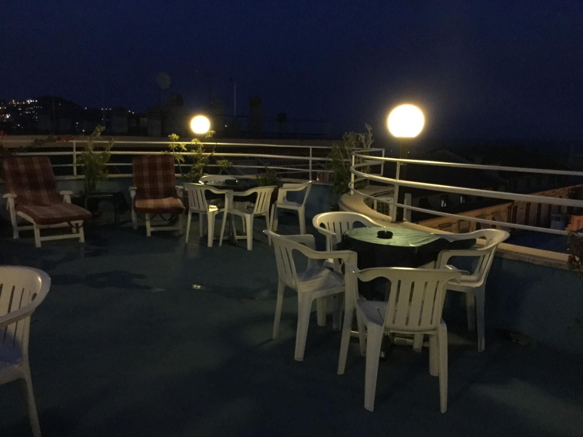 Vista Exterior Hotel Belvedere