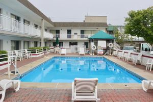 Alojamiento - Ebb Tide Suites