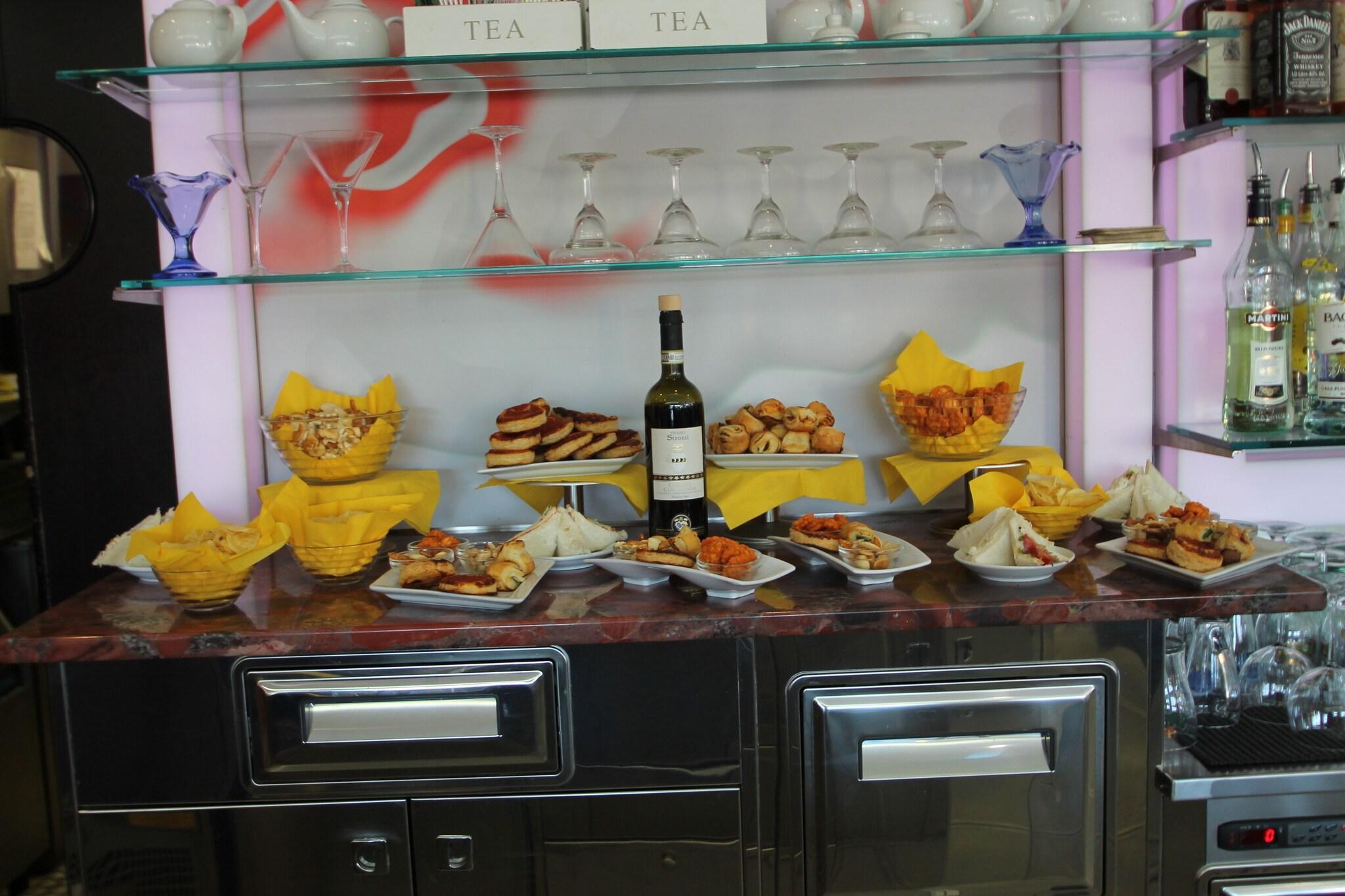 Bar/Salón Hotel Star