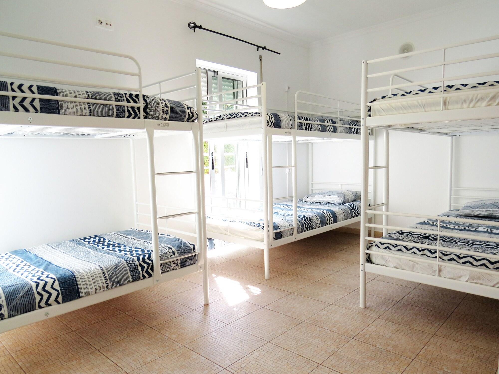 Habitación The 17 Hostel