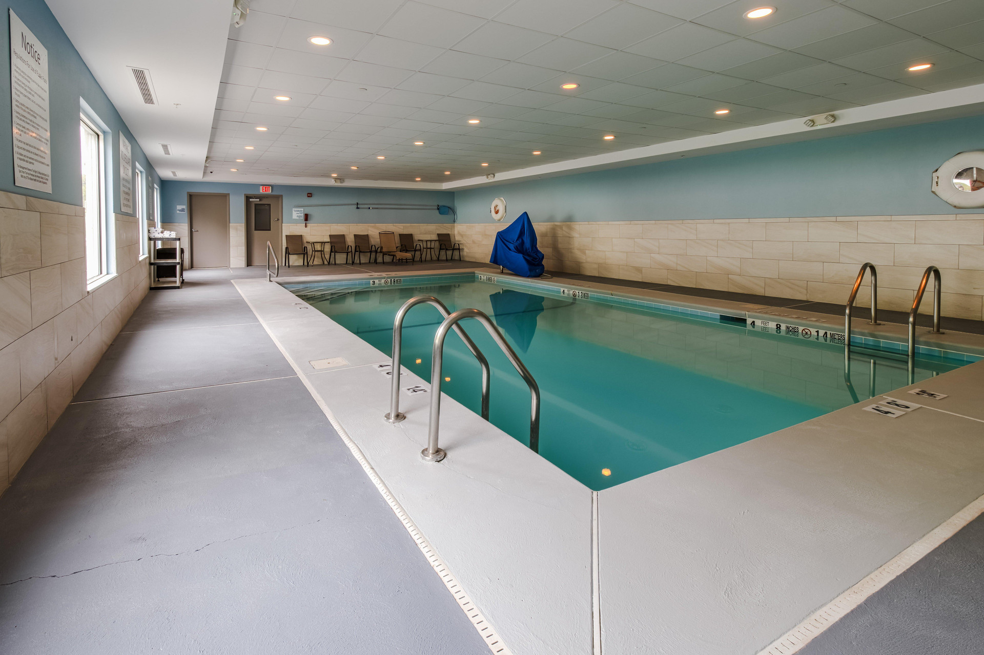 Vista Piscina Holiday Inn Express Newington Hartford- IHG Hotel