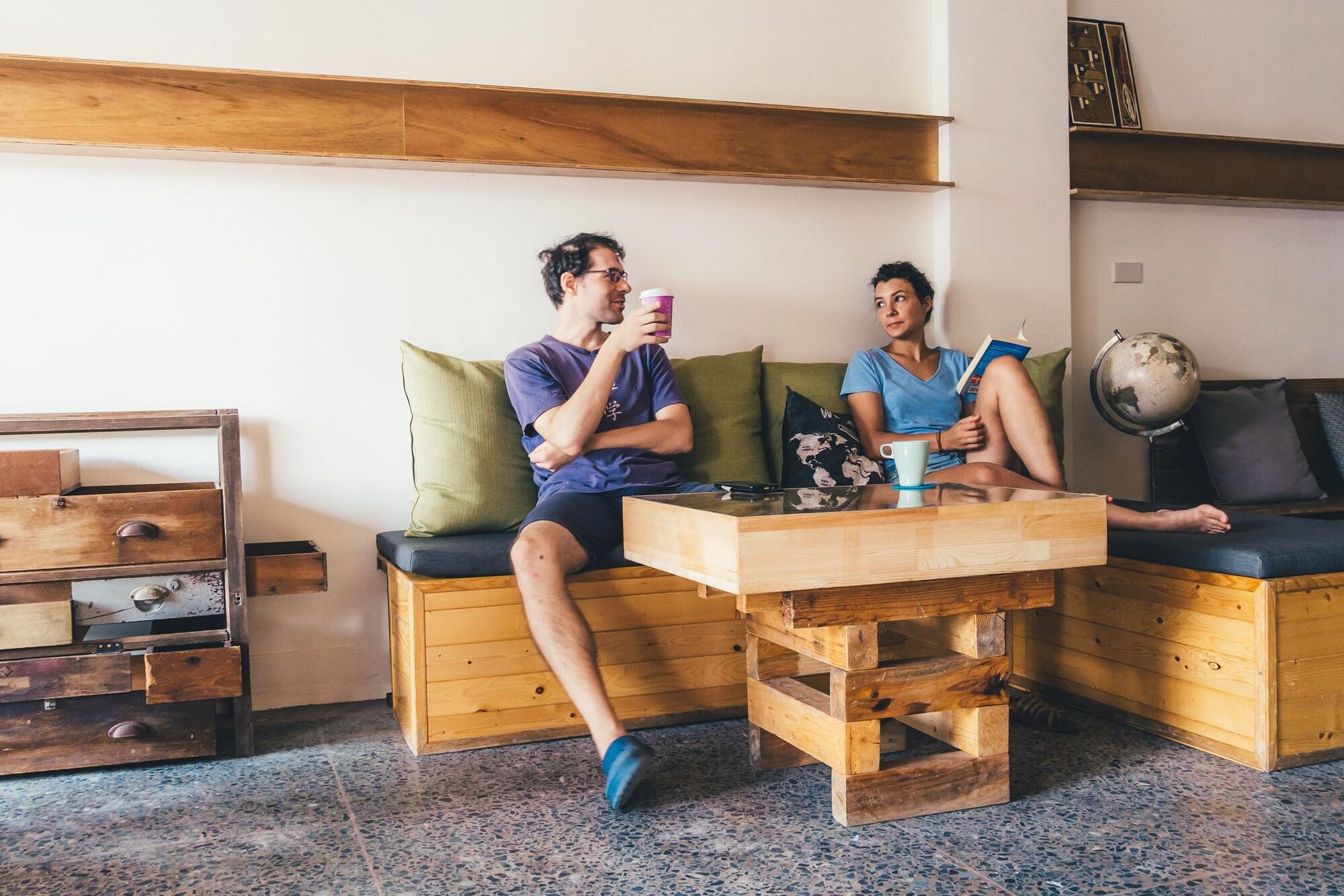 Varios World Inn - Hostel