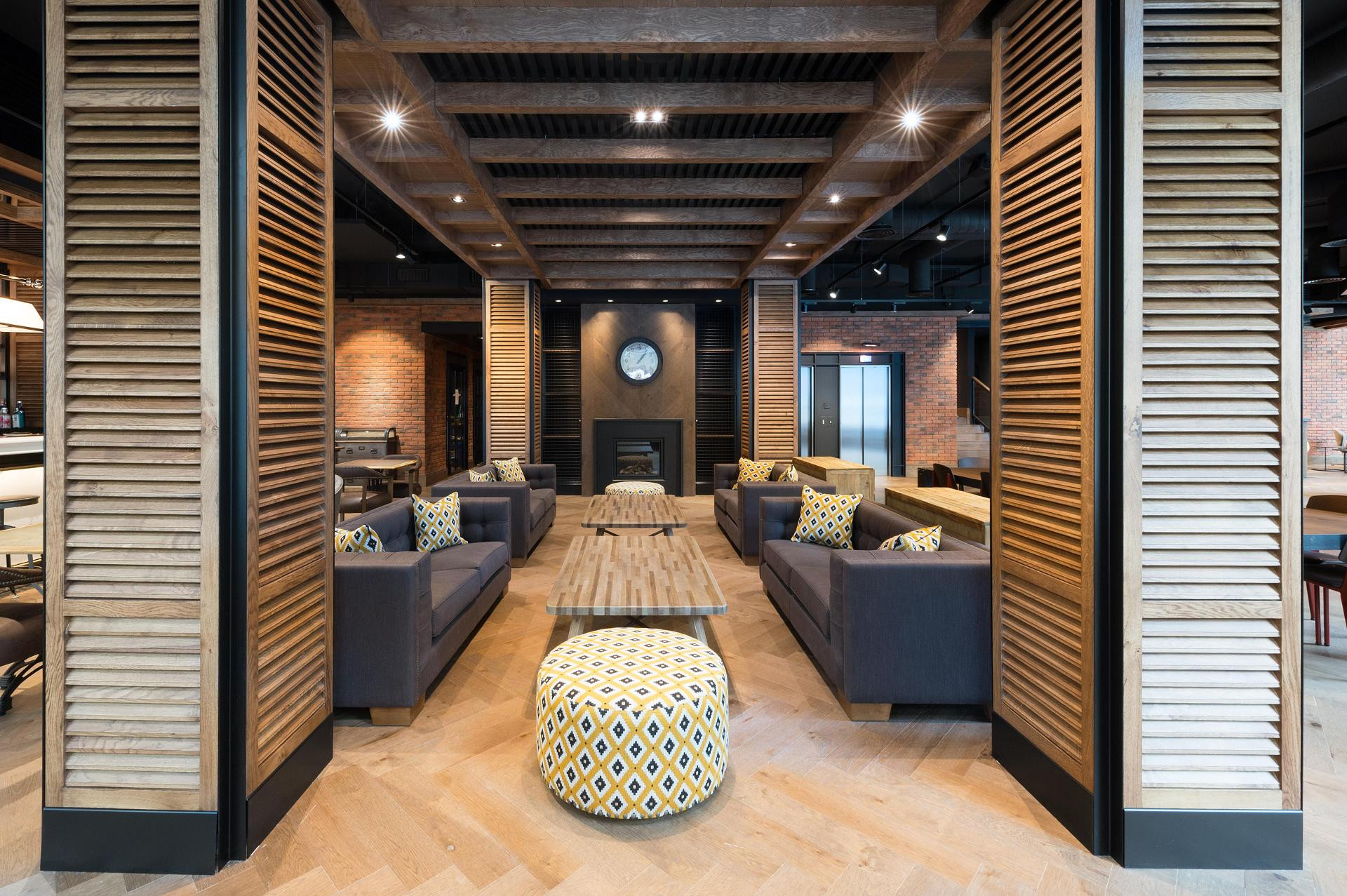 Bar/Salón The Corner Hotel