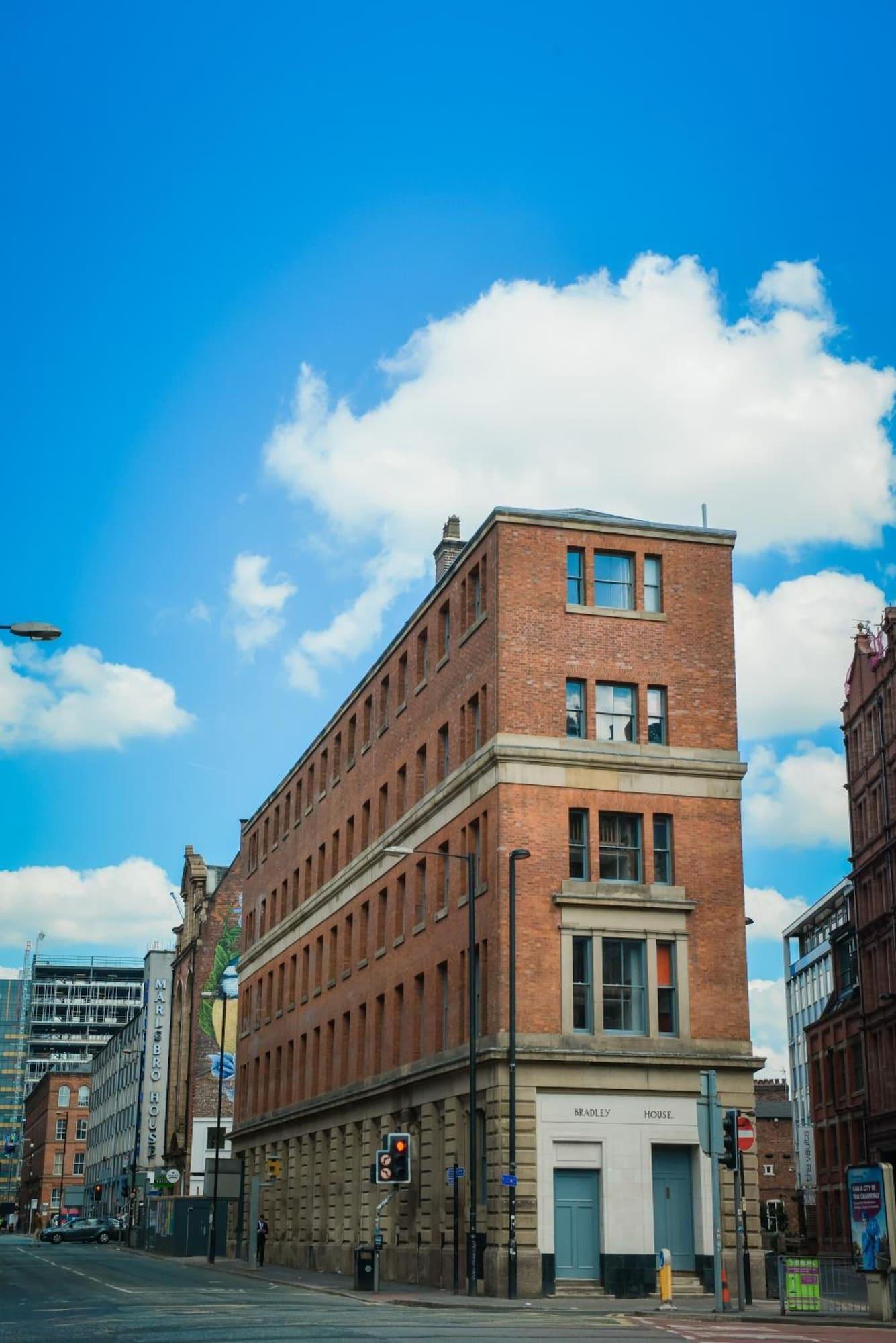 Vista Exterior easyHotel Manchester