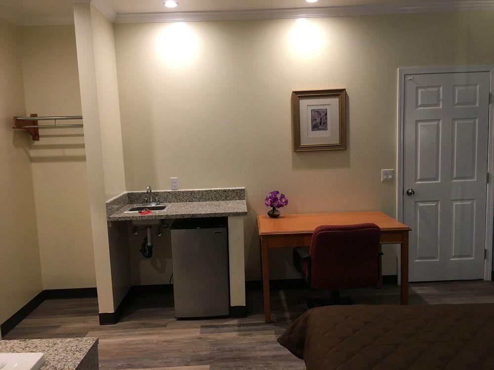Hotel Lincoln Park Motel