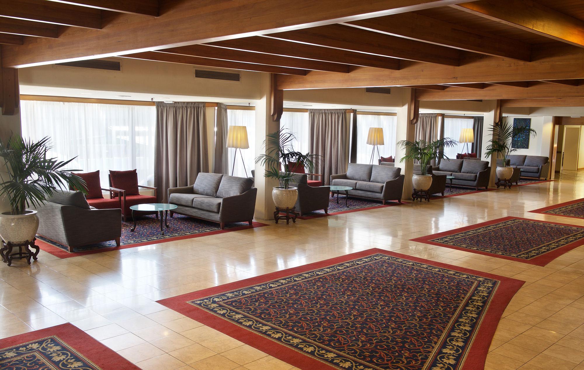 Vista Lobby Millennium Hotel Rotorua
