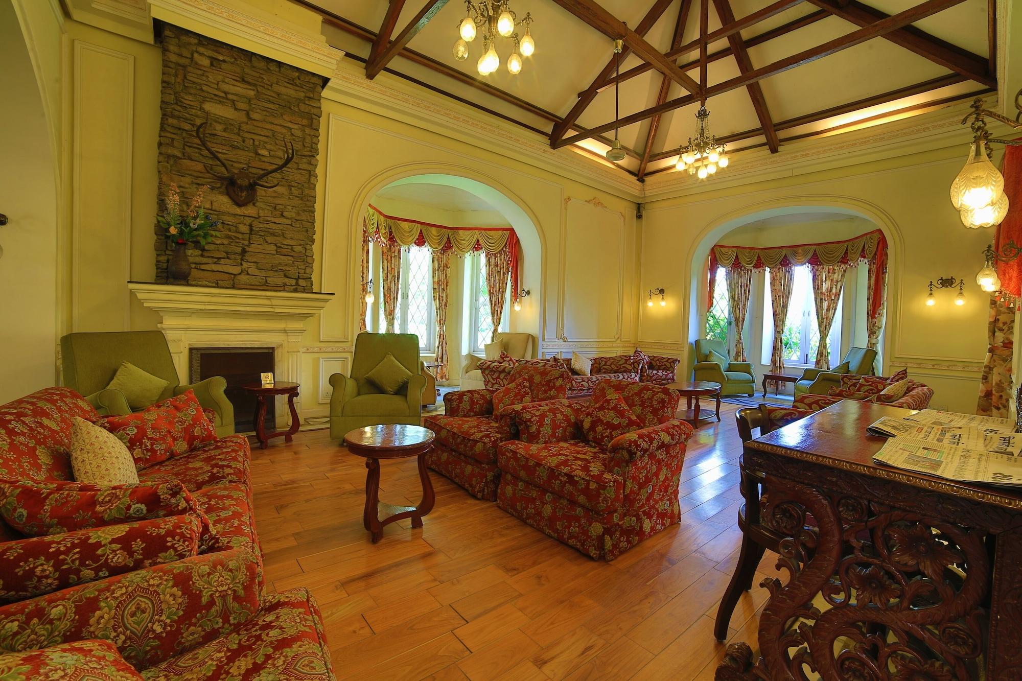 Vista Lobby Cama Rajputana Club Resort