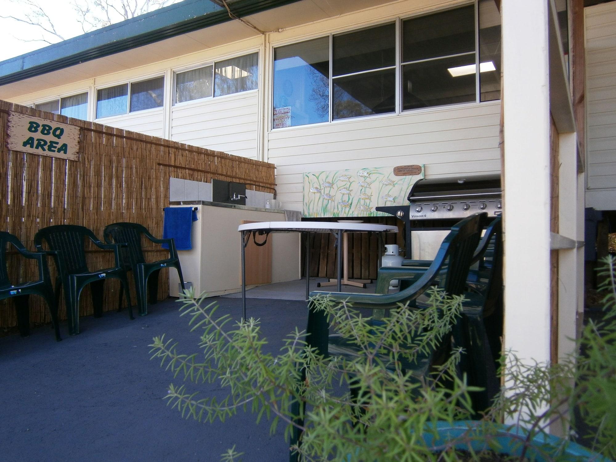 Vista Exterior Kellys Motel Oakey