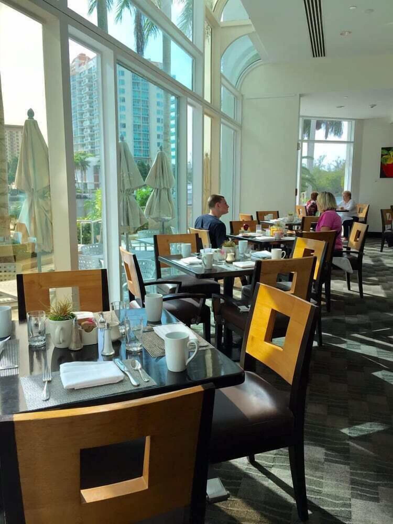 Restaurant Gallery One Private Condos