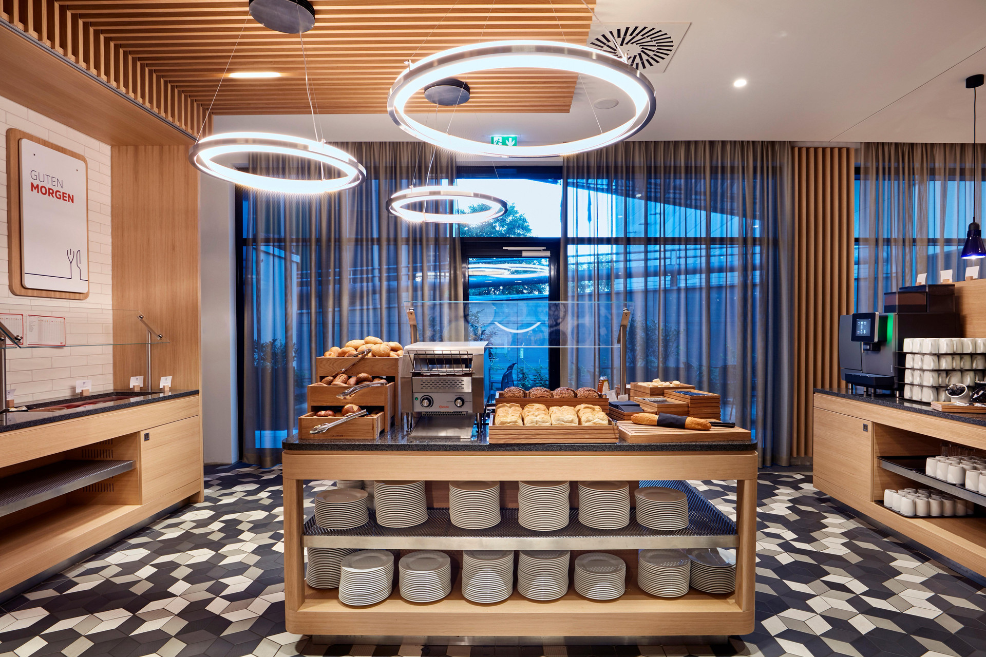 Restaurant Holiday Inn Express Berlin - Alexanderplatz by IHG