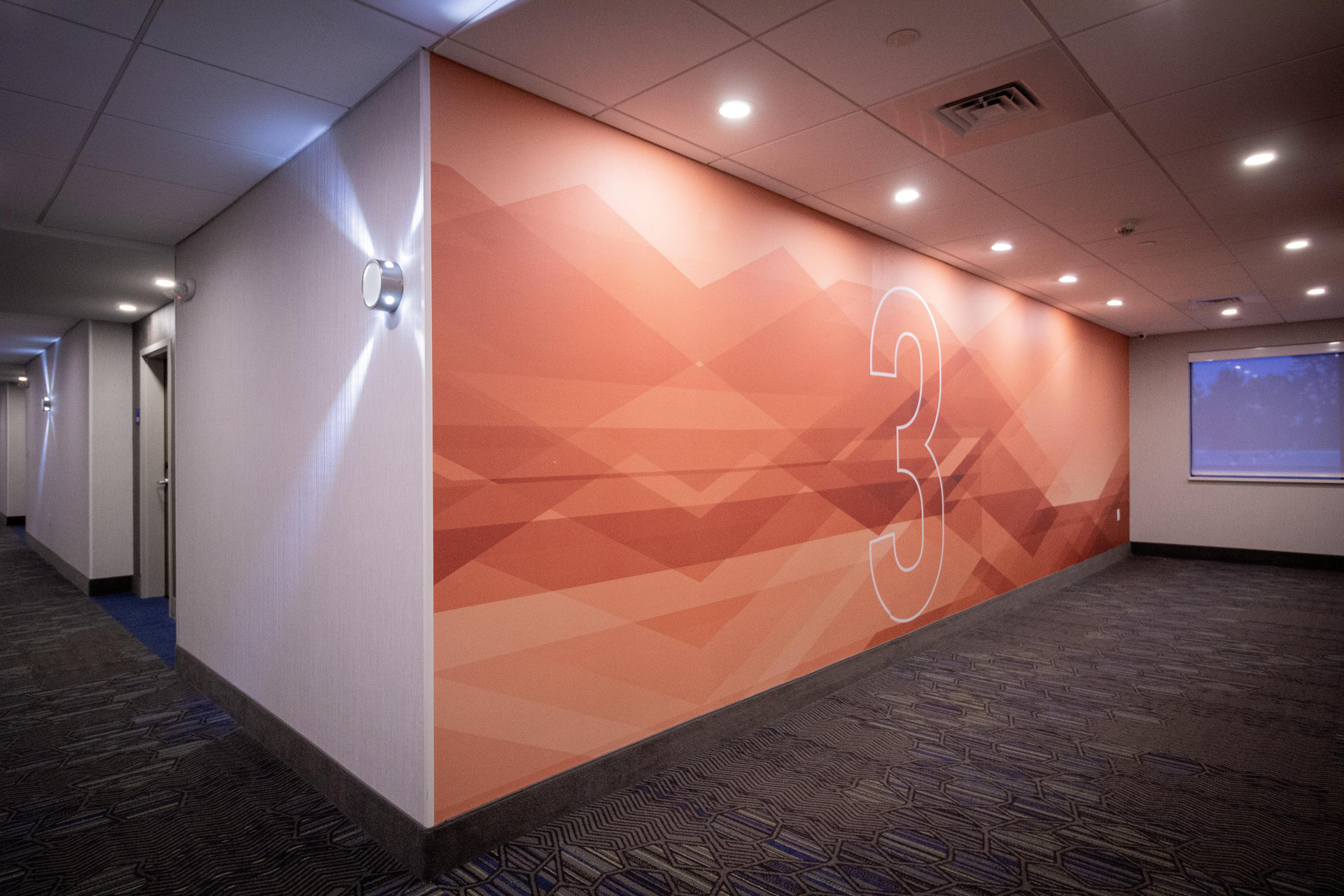 Vista Lobby Holiday Inn Express & Suites Boston South - Randolph by IHG