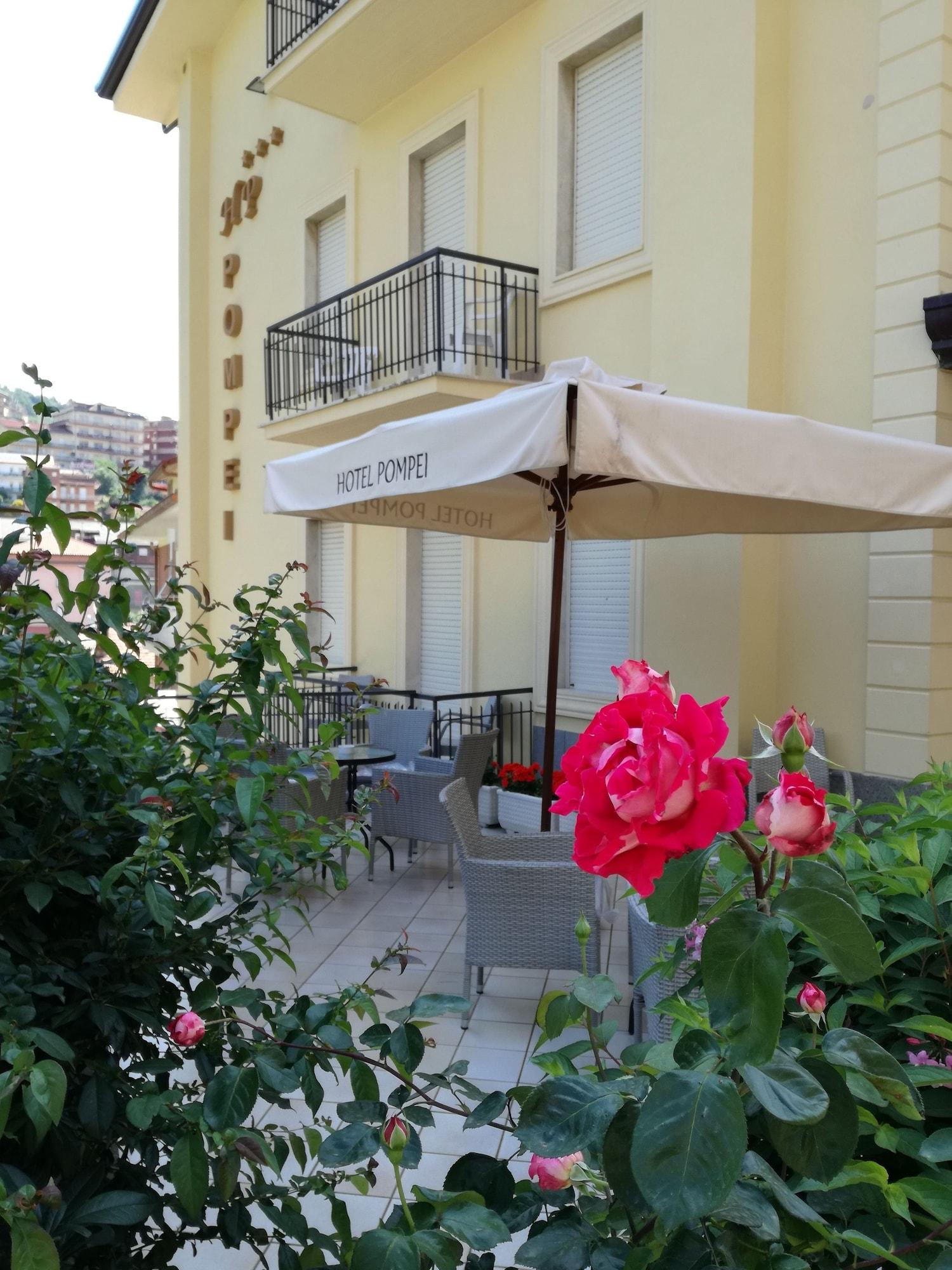 Vista Exterior Hotel Pompei