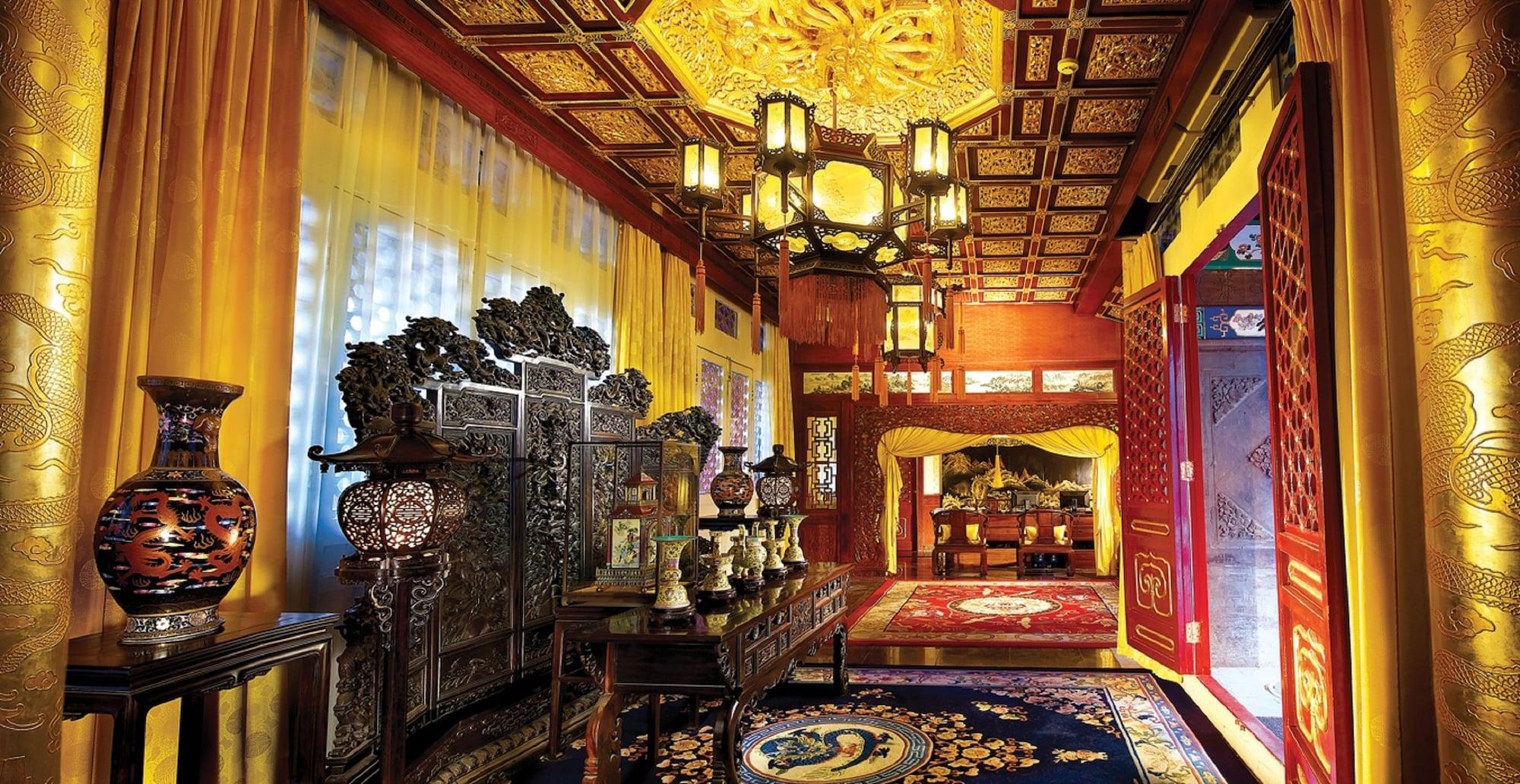 Vista Lobby Han's Royal Garden Hotel