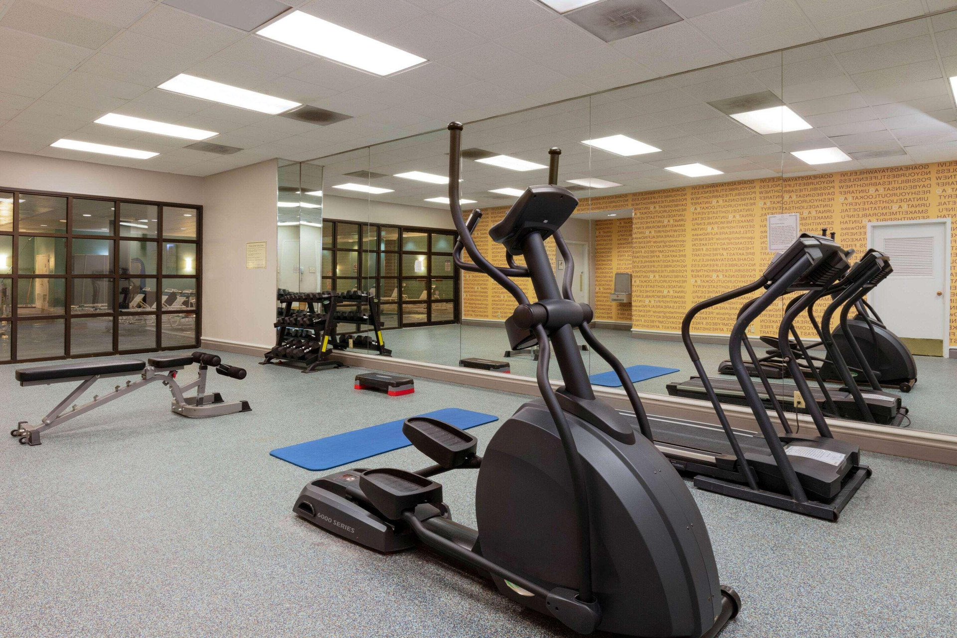 Instalaciones Recreativas La Quinta Inn & Suites by Wyndham Secaucus Meadowlands