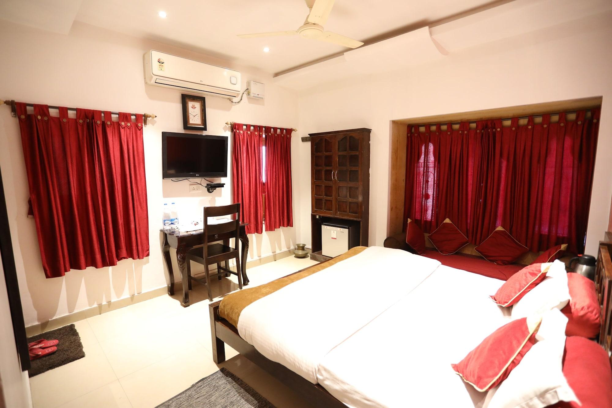 Varios Hotel Jessulkot