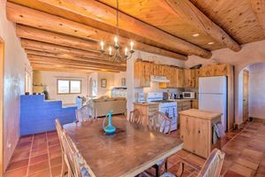 Alquiler Vacacional - Southwest Home w/ 360-degree Mtn View, Ski Nearby!