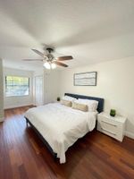 Alquiler Vacacional - Luxury 4-Bedroom house w/pool & outdoor kitchen - 5 miles from beach!