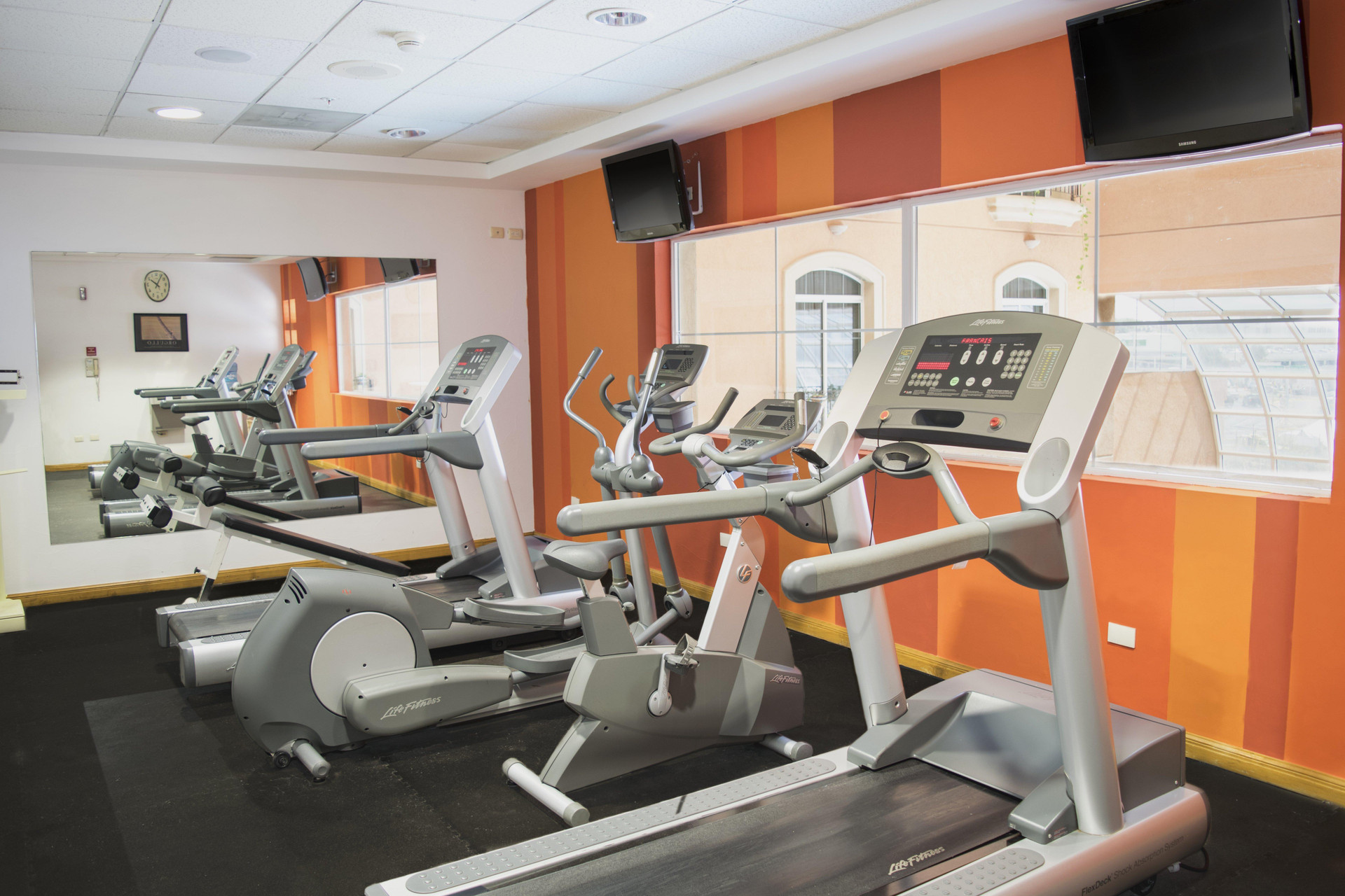 Gimnasio Holiday Inn Express Guanajuato by IHG