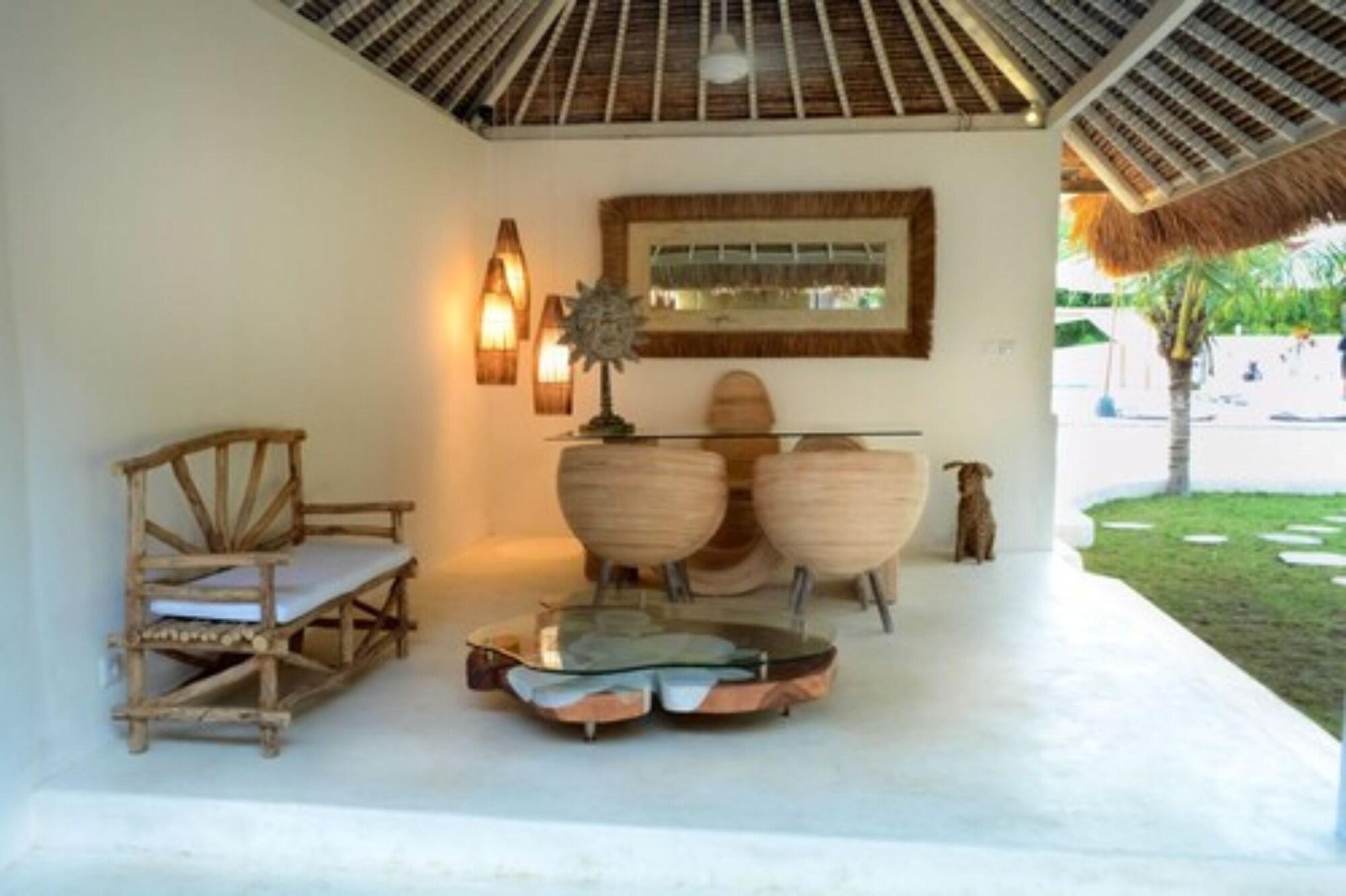 Vista Lobby Sal Secret Spot