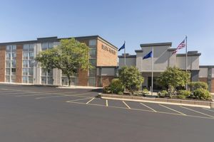 Alojamiento - Sonesta Hotel Grand Rapids Airport