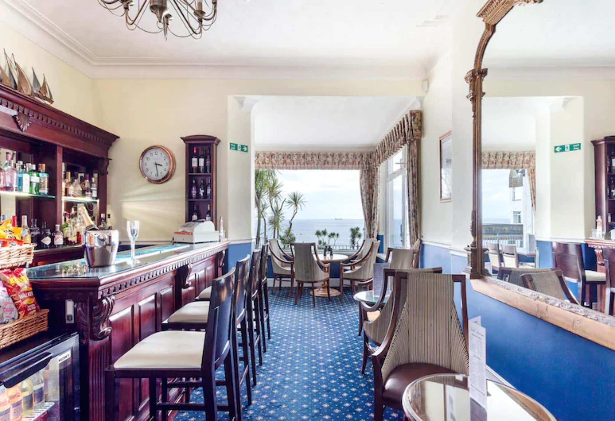 Bar/Salón Anacapri