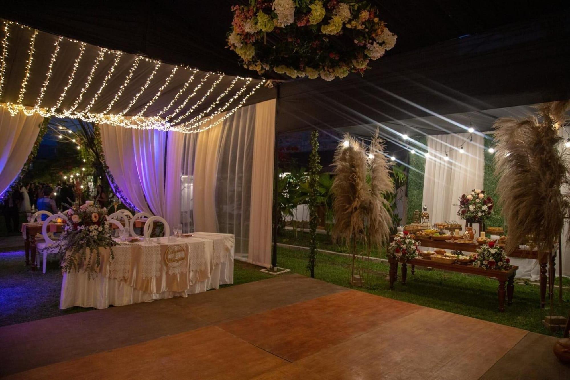 Instalaciones Recreativas Country Club Eco - Casa Jardín