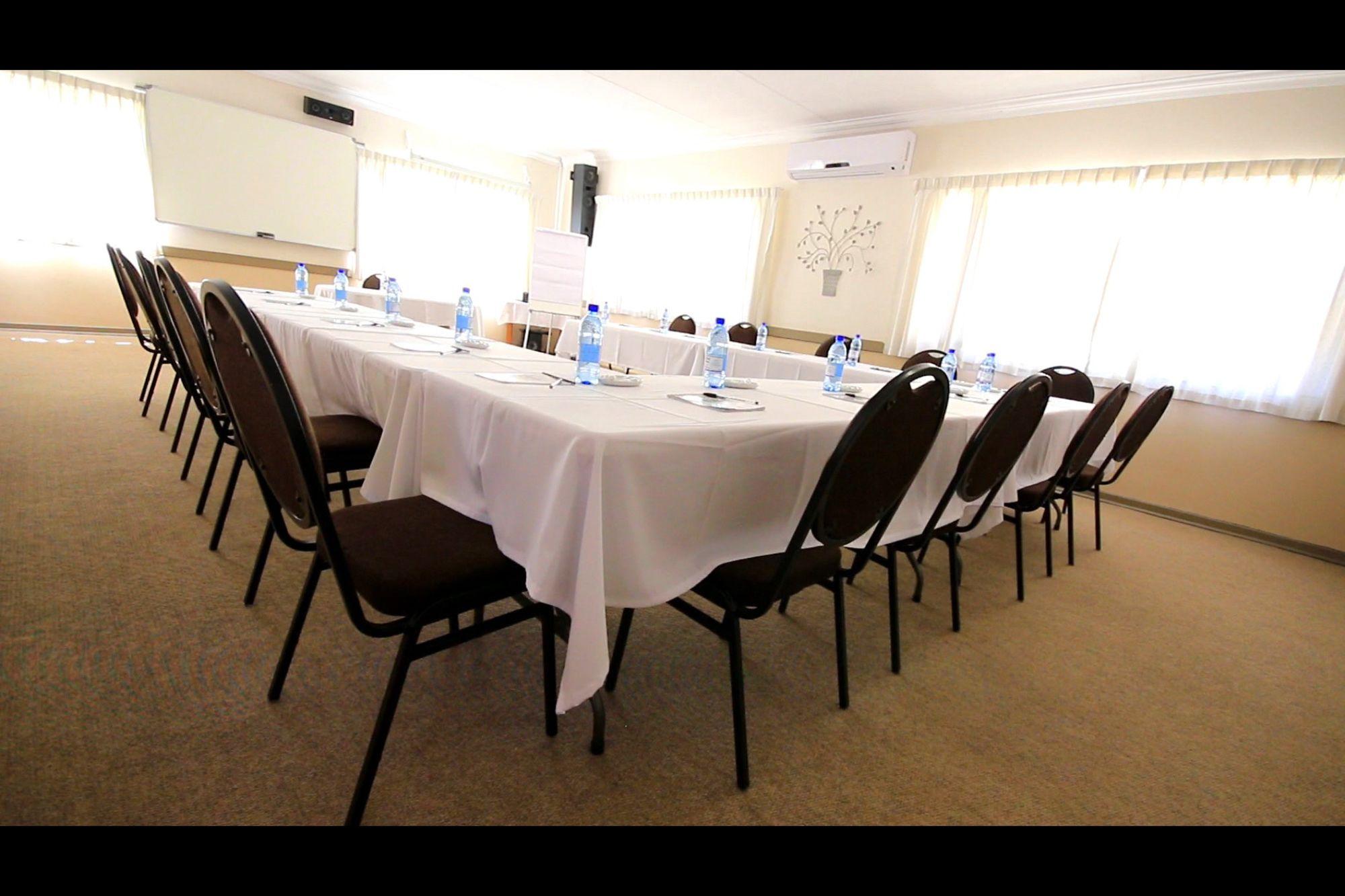 Sala de Reuniones Dove’s Nest Guest House