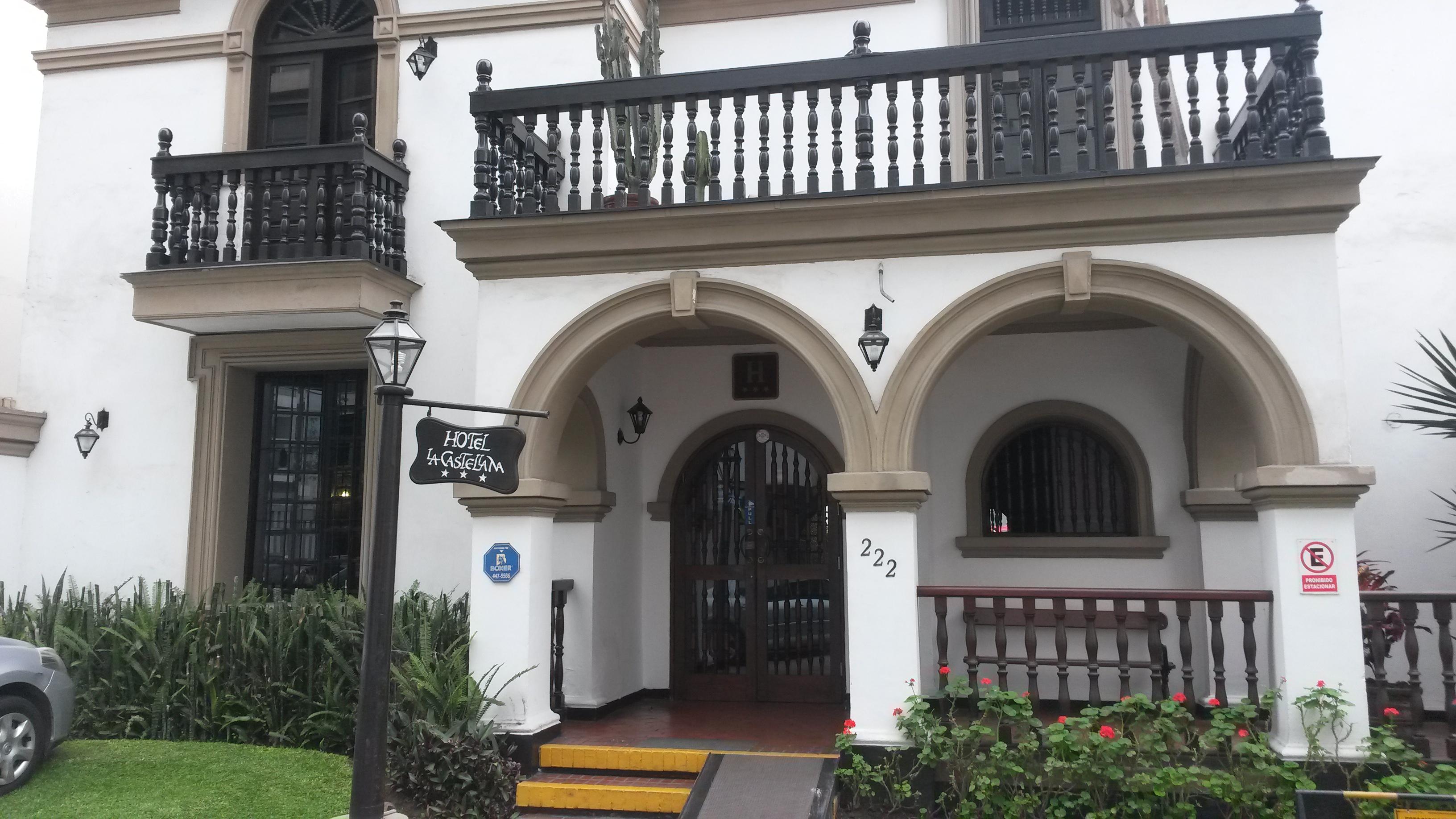 Vista Exterior Hotel La Castellana